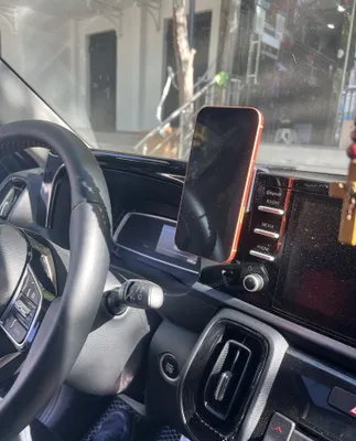 Штатный держатель для автомобиля Kia Sonet 1