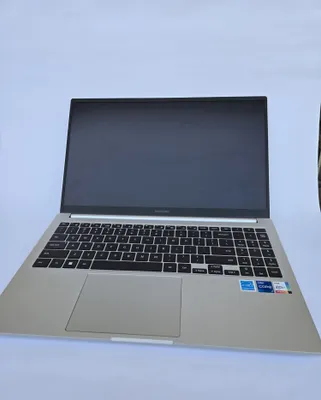 Samsung Galaxy Book NP750TDA i7 16/512 ГБ 1