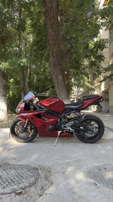 Triumph Daytona 675 1