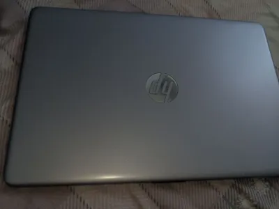 HP noutbuk 250 9G 1