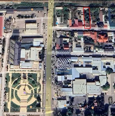 Kibray markazida ta’mirlangan, 1000 m² maydonli alohida bino, 1 ga yer uchastkasi
