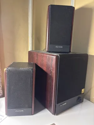 Срочно продаётся колонка Microlab с AUX 1