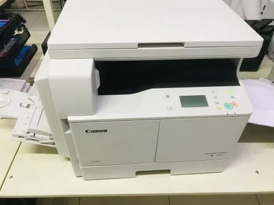 Canon imageRUNNER 2206 1