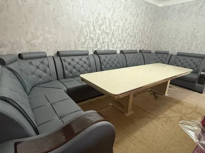 Продаю угловой диван для гостиной. 1