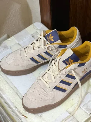 Adidas Forum low cl krossovkalari 1