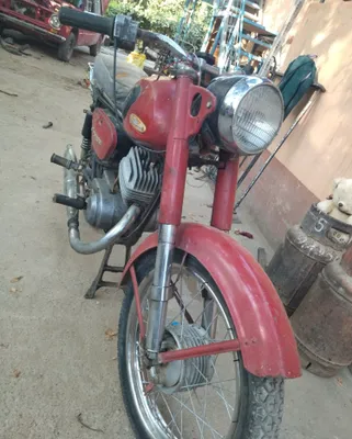 Moskvich mototsikl sotiladi 1