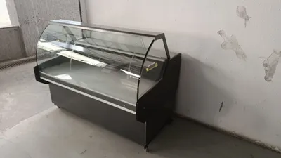 Продается Холодильник ветрина