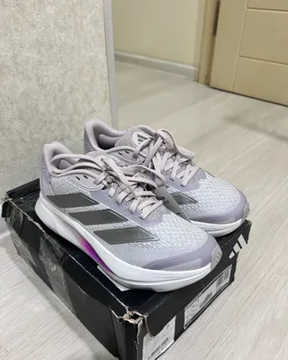 Adidas krossovkalari, 37,5 o‘lcham, original 1