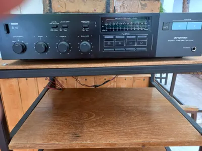 Pioneer SA-V700 kuchaytirgichi
