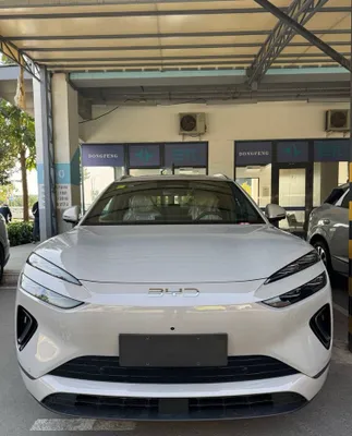 BYD Sealion 06, цвет Narda Grey — электрический, гарантия 1 год, количество ограничено 1