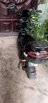 Skutir sotiladi narxi 2500 ming sum oladganlar bulsa kilishamiz 1