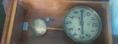 Soat bong uradigan qadimiy 1