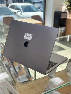 MacBook Pro (2019) 1