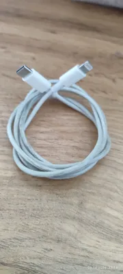 Type-C dan Lightning ga kabel