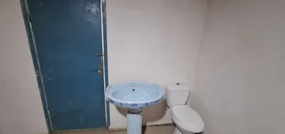 2 раковины и 2 унитаза 1