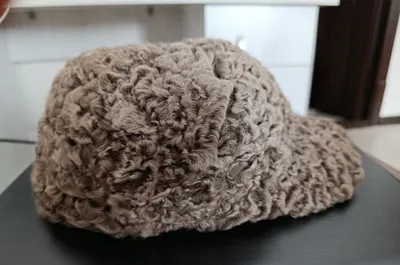 Qorako‘l kepkalar sotiladi 1