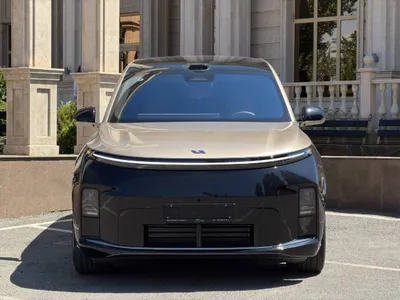 LI Auto L9 Livis 2026 в наличии, можно сразу уехать 1