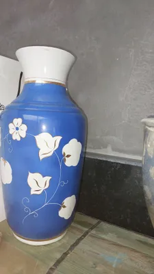 Антикварные вещи: посуда, кувшин — 300 000; сундук и посуда 1