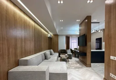 Gospitalniy • 3 xona • 105 m² • 6/12-qavat 1
