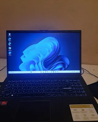 ASUS Vivobook Yangi 1