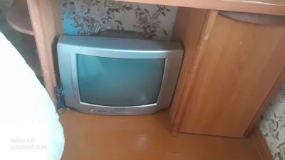 Продаётся телевизор. Работает отлично, показывает также через тюнер.