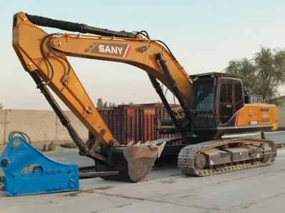 Sany 365H ekskavatori gidravlik bolg‘a bilan 1