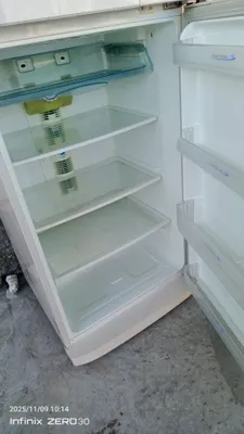 Большой холодильник 1
