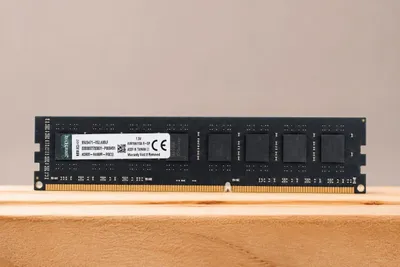 Kingston DDR3 8GB 1600MHz Operativ Xotira (RAM) Sotiladi 2ta 1