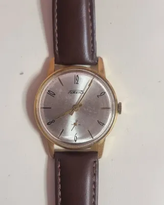 Oltin suvi yugurtirilgan «Raketa» soati 1