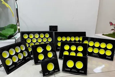 Светодиодный уличный LED прожектор 1