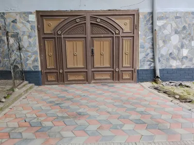 Uy sotiladi kelishilgan narxda 1