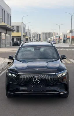 Mersedes Benz EQB 2025 1