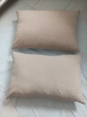 2 dona 70x50 o‘lchamdagi yostiq, a’lo holatda 1