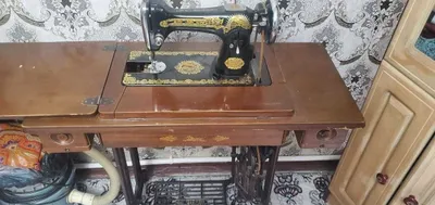 Продаётся швейная машина