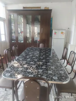 stol stul sotiladi holati yangi 8 kishilik 1