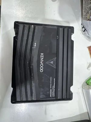 Kenwood usinitel 2kanall 400w 1