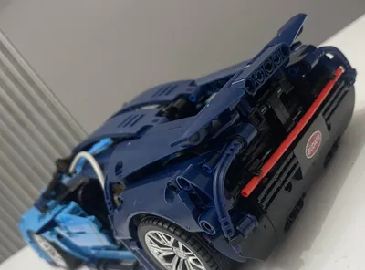 Lego-конструктор (реплика) гиперкара Bugatti Chiron 32-14-9см. 1.340 д 1