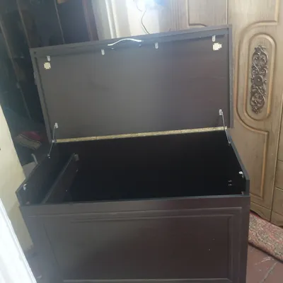divan sotiladi  800ming sandiq 400ming 1