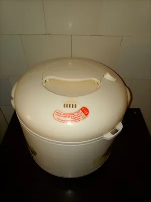 Продаеться мультиварка 1