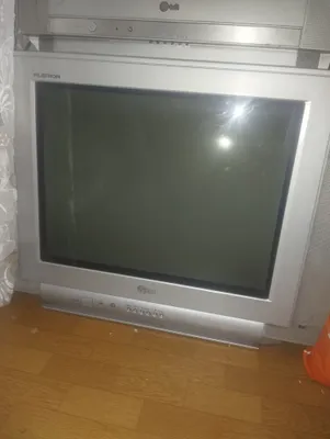 продается телевизор lG