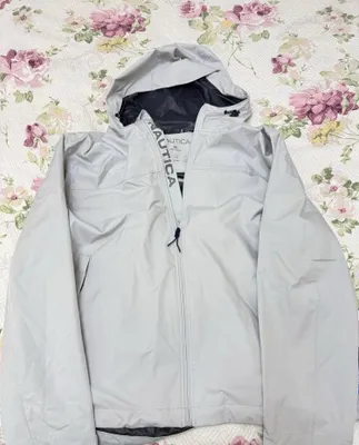 Продается новая куртка Nautica. 1