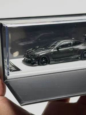 1:64 BMW M4 карбоновый коллекционная машинка 1