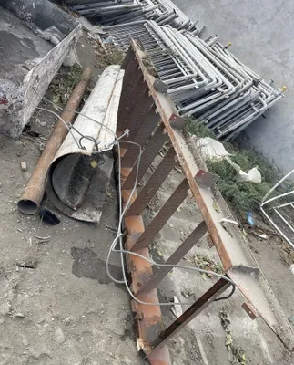 Temir zina poya sotiladi uzunligi 4 metr oshiq endi 70sm 1