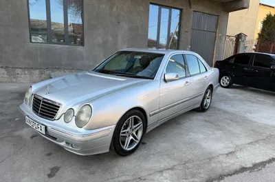 Mercedes benz W210 sotiladi 1
