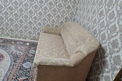Yaxshi holatdagi yig‘ma divan 1