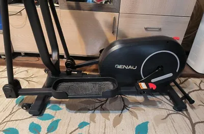 продается элептический тренажёр genau spase compact trainer M black 1