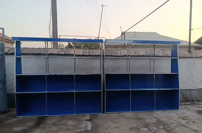Продаются магазинные стеллажи 1