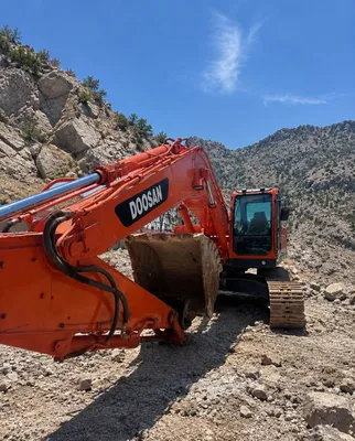 DOOSAN DX300 Sotiladi 1