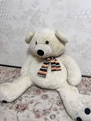 Большой белый мишка 1