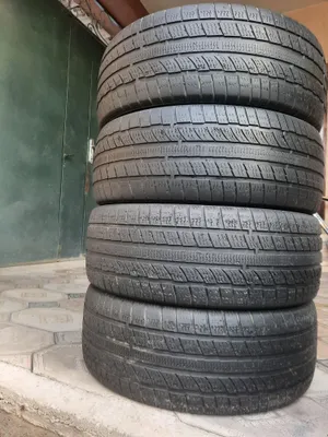 215/55R17. Продаются 1